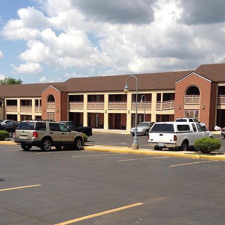 Days Inn Kansas City-Worlds Of Fun Exterior foto