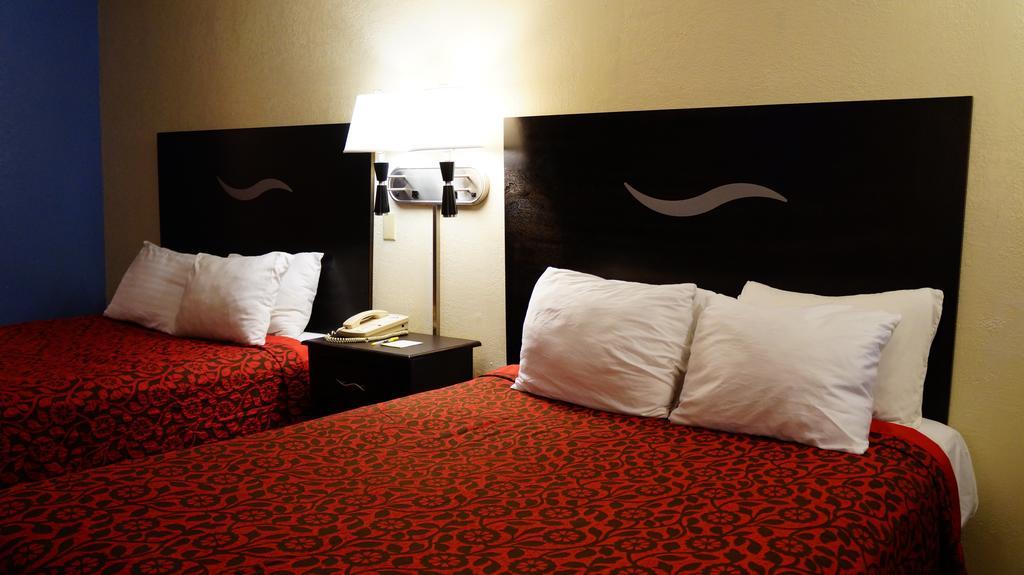Days Inn Kansas City-Worlds Of Fun Habitación foto