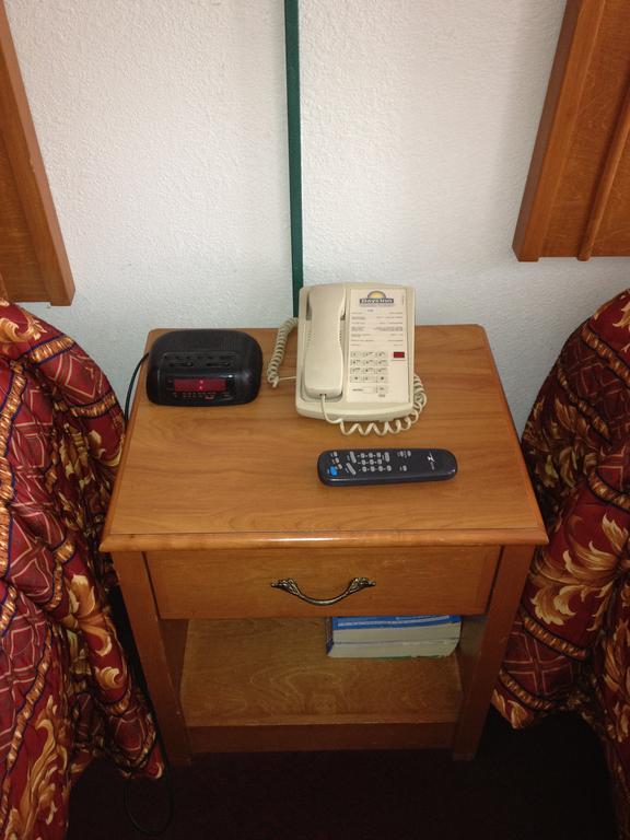 Days Inn Kansas City-Worlds Of Fun Habitación foto